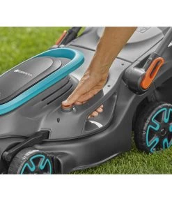 GARDENA Akku-Rasenmäher PowerMax 37/36V P4A Ready-To-Use Set 11 GARDENA Akku-Rasenmäher PowerMax 37/36V P4A Ready-To-Use Set -Outdoor Living Verkauf 6677793 WE DE 002 GardenaPowermax